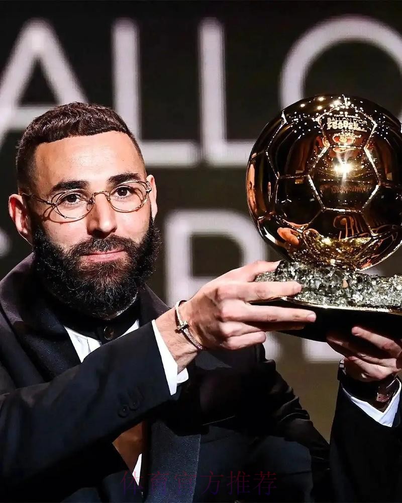 受轻微伤势影响 本泽马世界杯前不会代表皇马出场